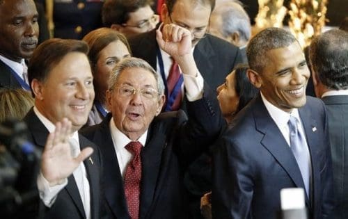 Panama's President Juan Carlos Varela (L), Cuba's President Raul Castro (C) and U.S. President Barack Obama (R) react during the opening ceremony of the 7th Summit of the Americas, in Panama City, Panama, April 10, 2015. (Xinhua/Santiago Armas) (zjy) Panama's President Juan Carlos Varela (L), Cuba's President Raul Castro (C) and U.S. President Barack Obama (R) react during the opening ceremony of the 7th Summit of the Americas, in Panama City, Panama, April 10, 2015. (Xinhua/Santiago Armas) (zjy)