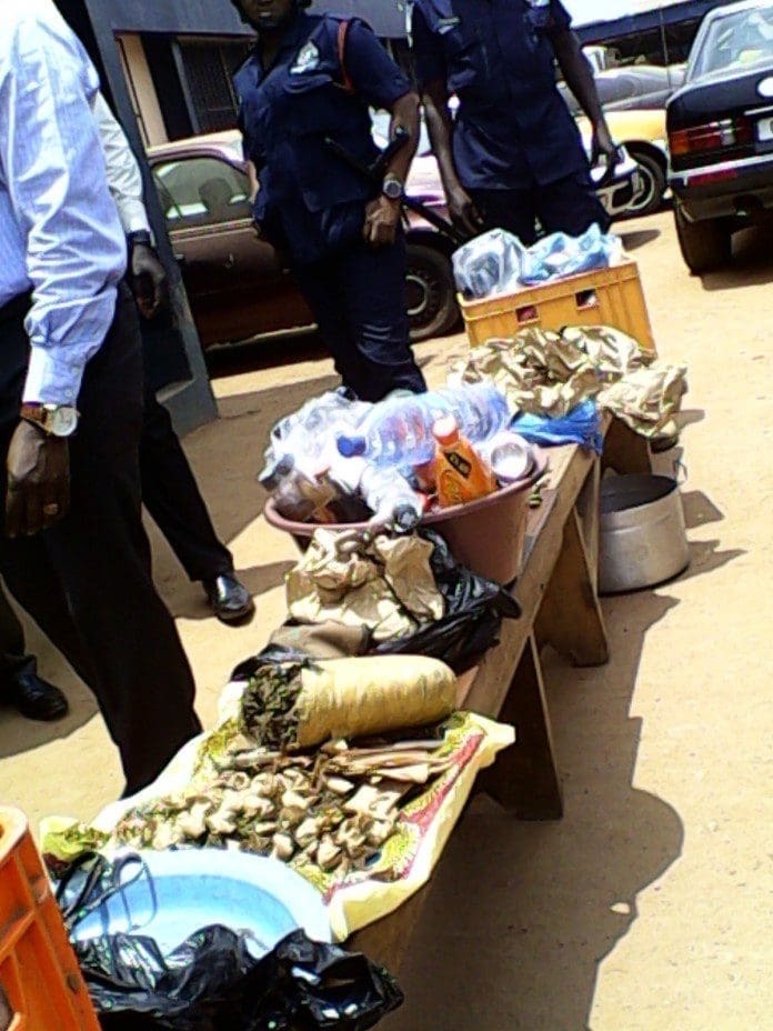 Police displays narcotics Police displays narcotics