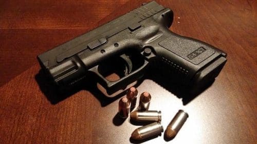 handgun-231699640.jpg Gun