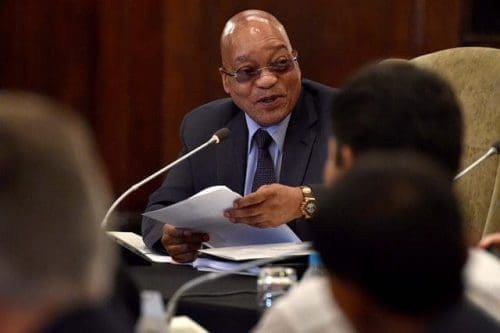 South African President Jacob Zuma hosts the Presidential Investor Luncheon and World Economic Forum review in Cape Town, South Africa, on Feb. 9, 2016. South African President Jacob Zuma said on Tuesday the government and business alike should work to ensure that investment should not be allowed to slow down in difficult times. (Xinhua/DOC/Elmond Jiyane) South African President Jacob Zuma hosts the Presidential Investor Luncheon and World Economic Forum review in Cape Town, South Africa, on Feb. 9, 2016. South African President Jacob Zuma said on Tuesday the government and business alike should work to ensure that investment should not be allowed to slow down in difficult times. (Xinhua/DOC/Elmond Jiyane)