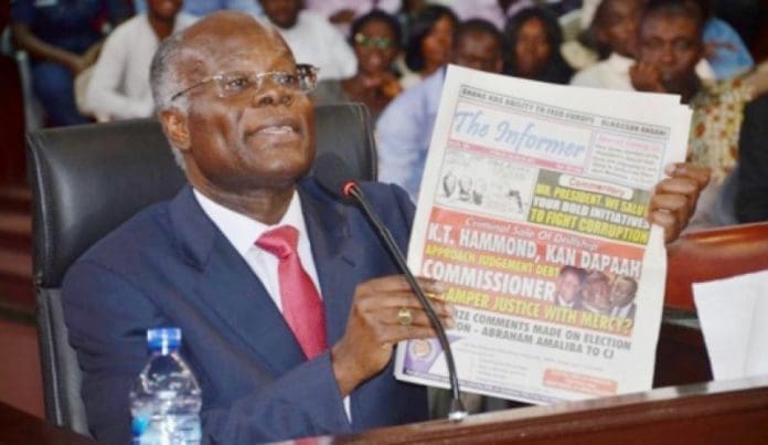 19594650.jpg