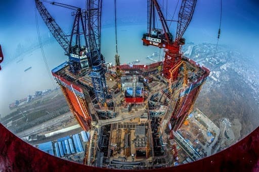 smart jacking Photo shows the smart jacking platform of China State Construction used at the construction site of the Wuhan Greenland Center, a skyscraper under construction in Wuhan, central China’s Hubei province. (Photo/Official website of China State Construction)