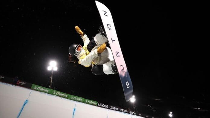 Chinese snowboarder Cai Xuetong competes in the International Ski Federation (FIS) Snowboard World Cup at Laax, Switzerland, Jan. 16. (Photo courtesy of the Beijing Organising Committee for the 2022 Olympic and Paralympic Winter Games)
