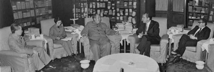Late Chairman Mao Zedong meets with then U.S. President Richard Nixon at Zhongnanhai, the central leadership compound in downtown Beijing, Feb. 21, 1972. (File photo)