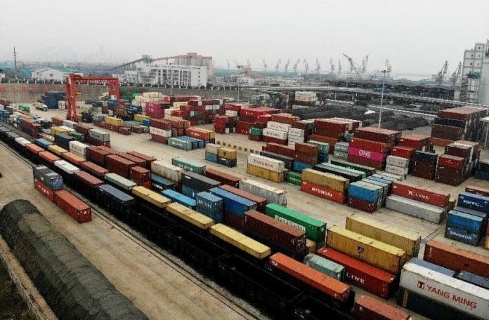 Photo shows the China-Kazakhstan International Logistics Base in the eastern Chinese port of Lianyungang, Jiangsu province. (Photo by Wang Chun/People's Daily Online) Photo shows the China-Kazakhstan International Logistics Base in the eastern Chinese port of Lianyungang, Jiangsu province. (Photo by Wang Chun/People's Daily Online)