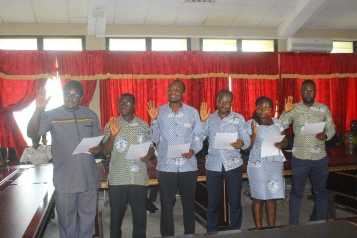 Economy Surveyors Chapter Economy Surveyors Chapter