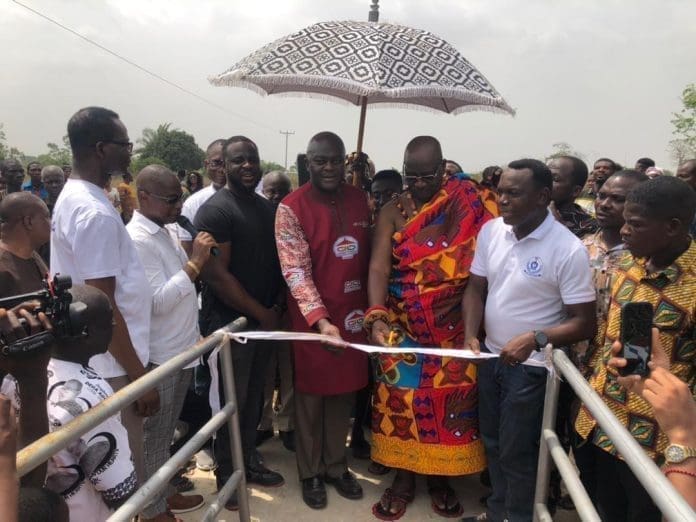 Social Footbridge Commissioned