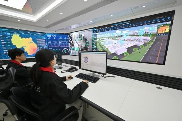 Photo taken on Feb. 23, 2022 shows a digital twin platform adopted by a waterworks in Shanghai. It is the first digital twin system adopted by waterworks in Shanghai and is able to simulate and monitor the operation of the physical waterworks. (Photo by Shen Chunchen/People's Daily Online)